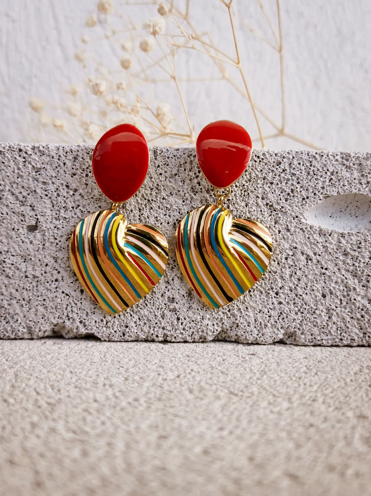 Συλλογή κοσμημάτων χονδρικής 2026 με statement και minimal κομμάτια, ιδανικά για boutiques και σύγχρονα concept stores.